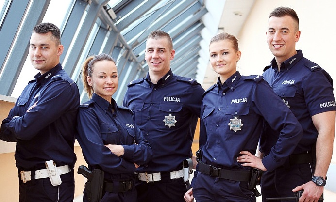 Marzysz o pracy w Policji? Czeka 97 wolnych etatów!
