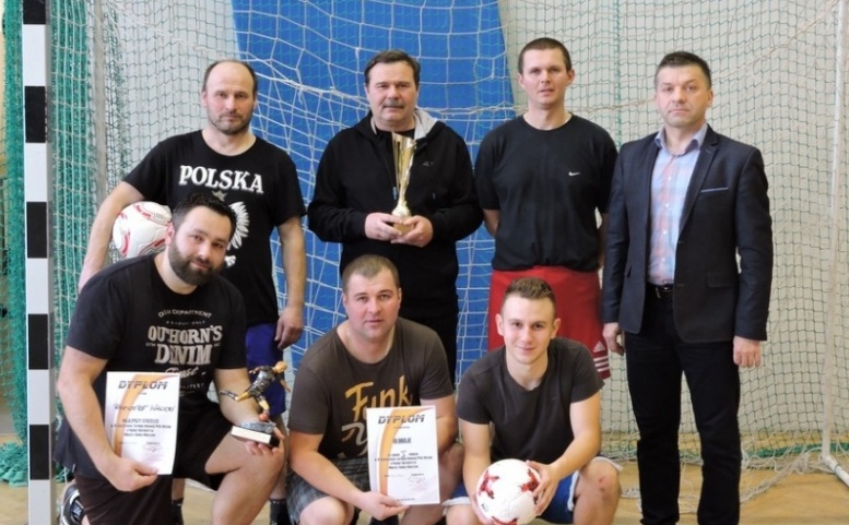 Drużyna burmistrza Oleszyc wygrała turniej piłki nożnej