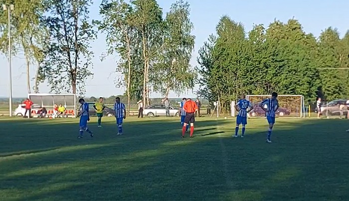 A klasa: Porażka Zdroju, Błękitni zbliżają się do lidera 