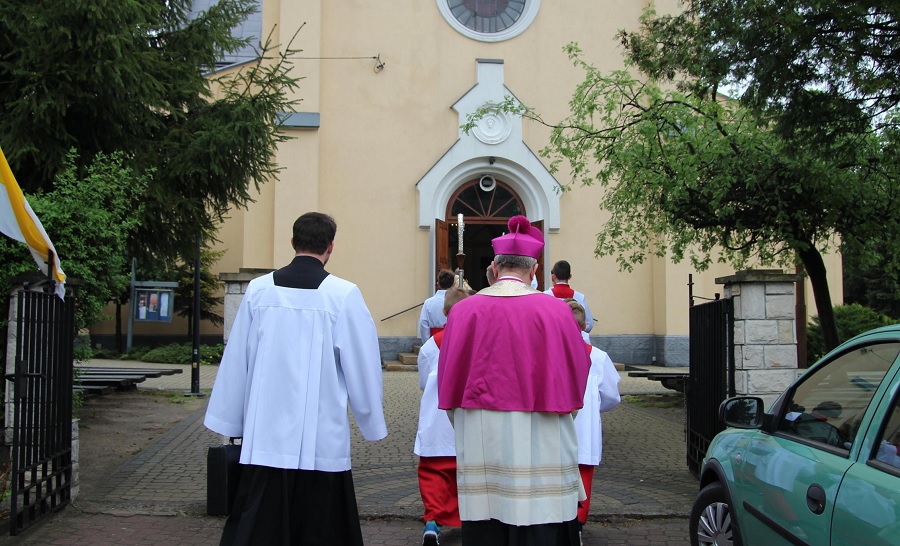 fot. parafiaoleszyce.pl